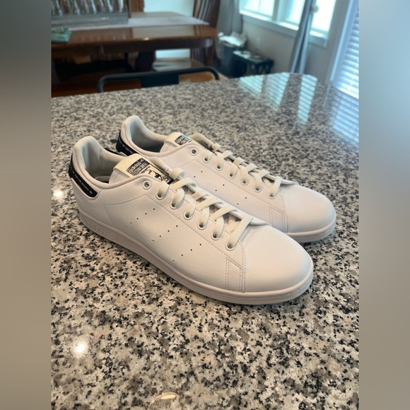 Adidas x Parley, Stan Smith Collaboration, Men’s Size 12, Brand New Condition 🤍 - Picture 4 of 10